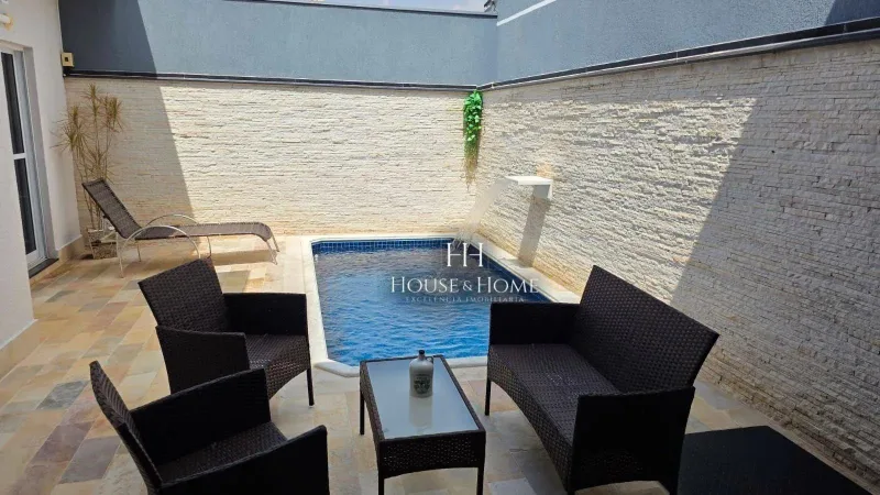 Casa Térrea, com Piscina á Venda 3 Suítes, no bairro Jd. Europa II, em Indaiatuba/SP.