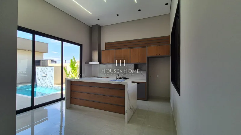 Casa à venda - 3 suites 198m² - Cond. Dona Maria Candida - Indaiatuba SP