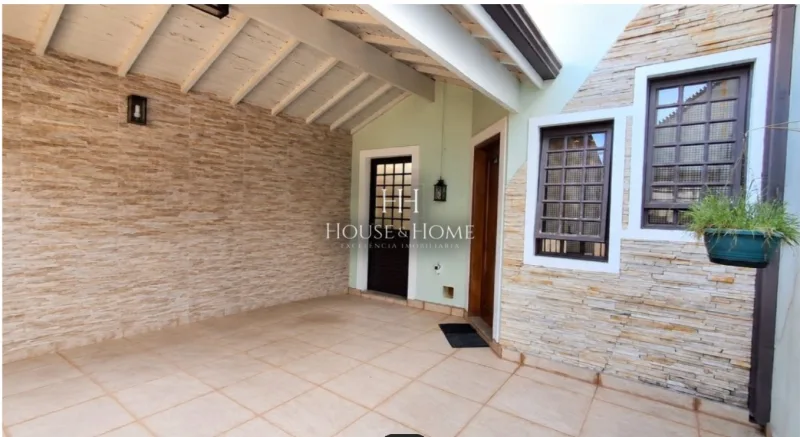 Casa térrea próxima ao centro