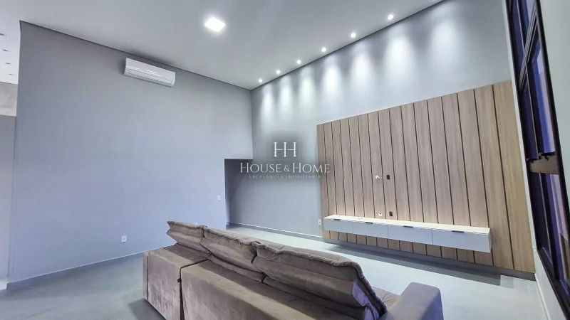 Casa à venda com 3 suites, picina em Indaiatuba /SP