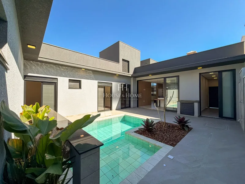Casa à venda 3 suites - Piscina - cond. Dona Maria Candida em Indaiatuba/SP