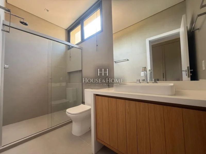 Casa à venda com 429,15m² com 4 suítes no condomínio Vila dos Pinheiros em Indaiatuba/SP.