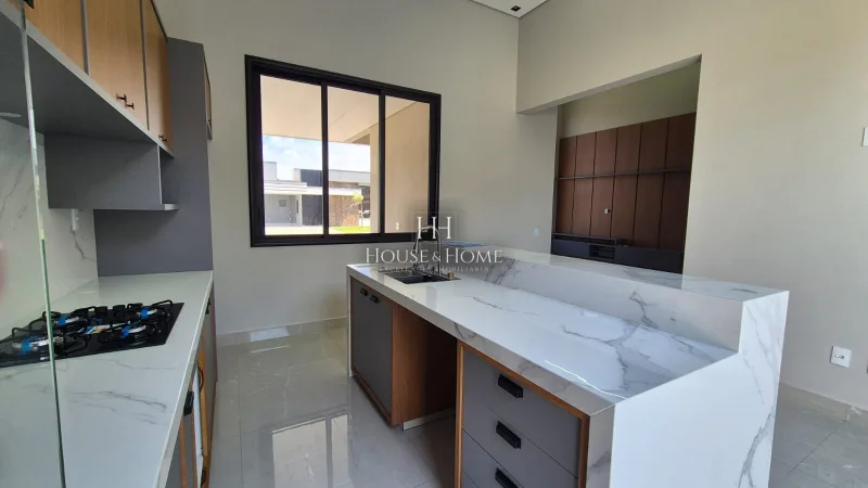 Casa à venda - 3 suites 198m² - Cond. Dona Maria Candida - Indaiatuba SP