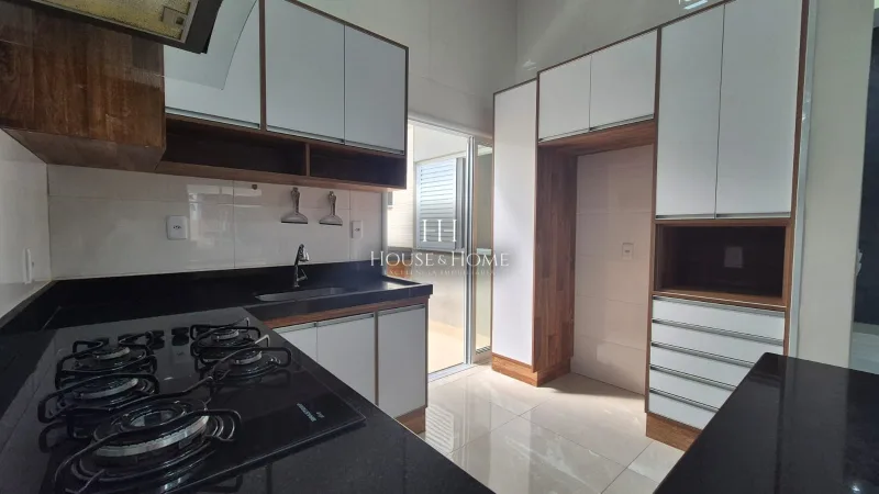 Casa à venda 3 quartos 1 suite - Cond. Vila Ytu - Jd dos Imperios em Indaiatuba/SP