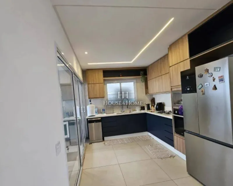 Casa Térrea - 4 quartos / suites - Condominio Maria José - Esplanada