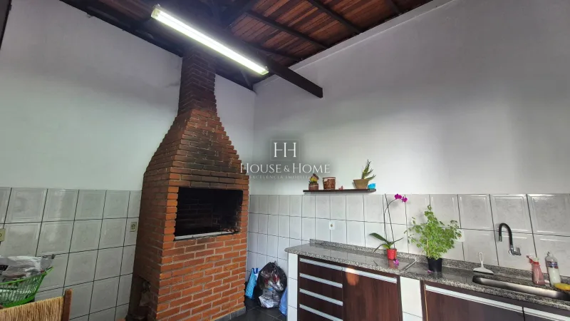 Casa à venda 3 quartos - 1 suite - Jd do Sol (V. Mercedes) - Indaiatuba - SP