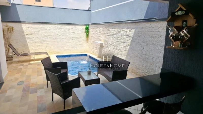 Casa Térrea, com Piscina á Venda 3 Suítes, no bairro Jd. Europa II, em Indaiatuba/SP.