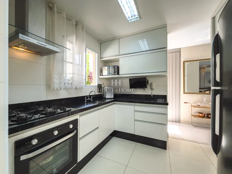 Casa Sobrado à venda 3 quartos / 1 suite com Piscina - Cond. Casa Bela em Indaiatuba/SP