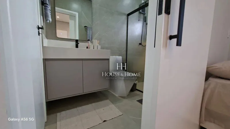 Sobrado á Venda , 3 Quartos, sendo 1 suíte e 2 demi-suites, no condomínio Vila Paraty, em 
