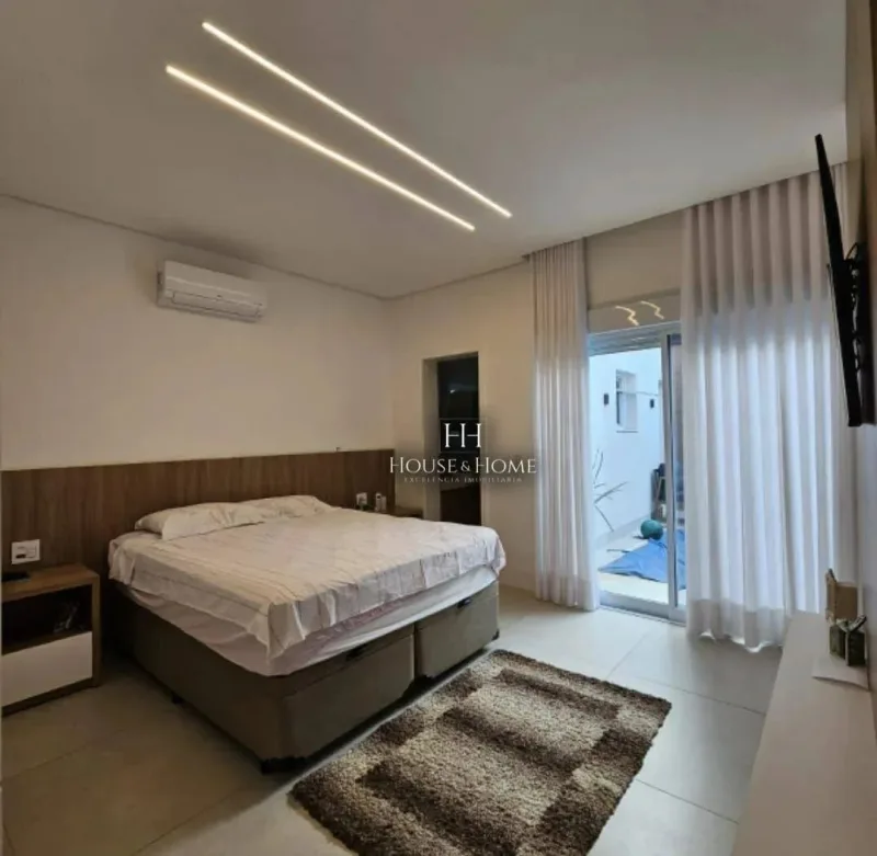 Casa Térrea - 4 quartos / suites - Condominio Maria José - Esplanada