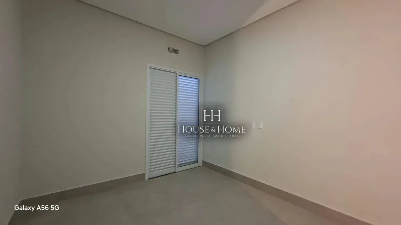 Casa nova, 3 quartos sendo 1 suíte com closet, térrea em bairro aberto , Jd. Bom Sucesso, 