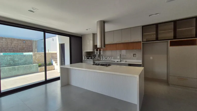 Casa Sobrado à venda com 4 suites - 324m² - Condominio Sapezal - Indaiatuba - SP