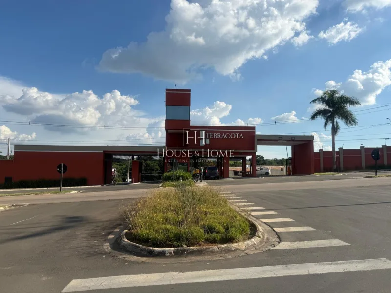 Terreno à Venda no condomínio Quintas da Terracota em Indaiatuba/SP com 1298 metros.