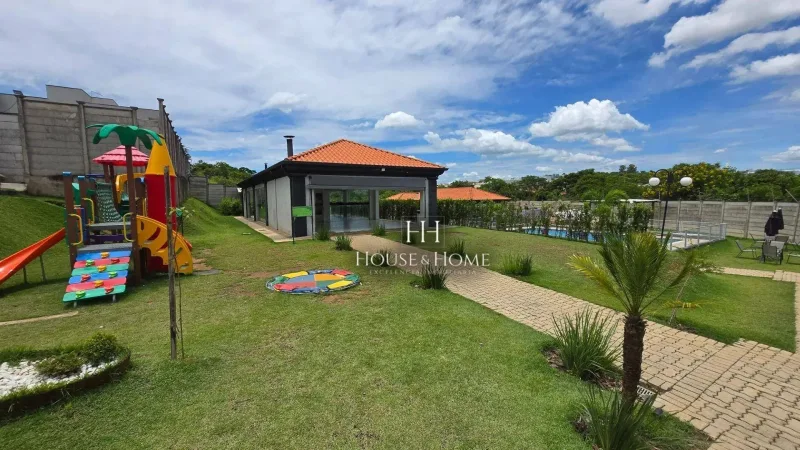 Casa á Venda Villa Rica 3 quartos sendo 1 com suíte, Piscina