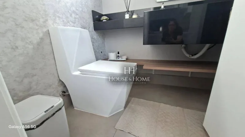 Sobrado á Venda , 3 Quartos, sendo 1 suíte e 2 demi-suites, no condomínio Vila Paraty, em 