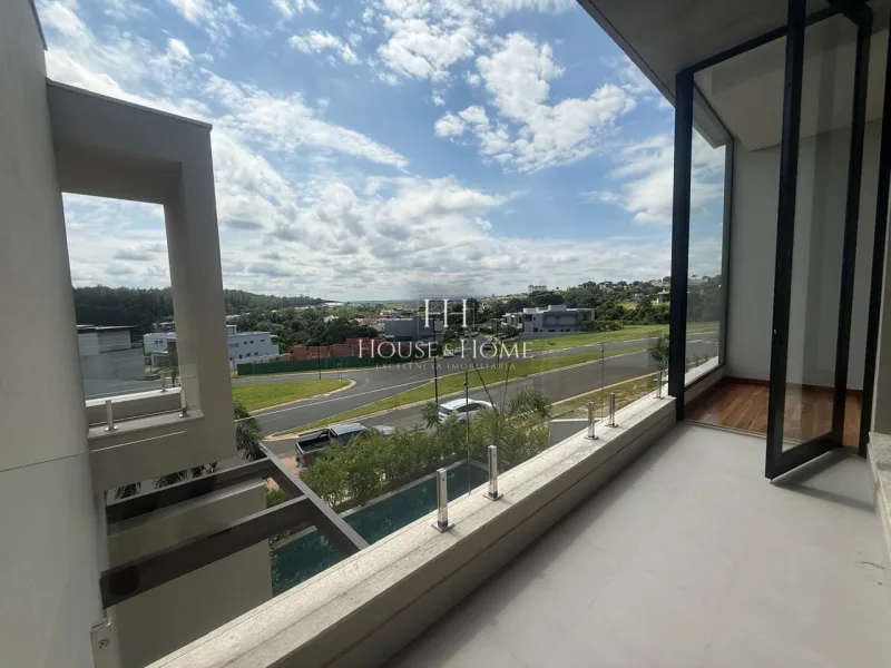 Casa à venda com 429,15m² com 4 suítes no condomínio Vila dos Pinheiros em Indaiatuba/SP.