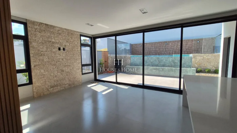 Casa Sobrado à venda com 4 suites - 324m² - Condominio Sapezal - Indaiatuba - SP