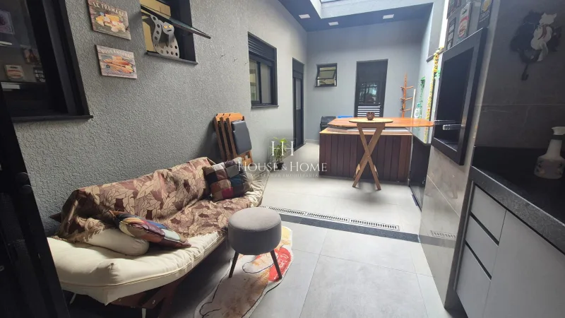 Casa à venda 105m² -PORTEIRA FECHADA - 3 quartos 1 suite - Spa - Vila Ytu - Jd dos Imperio
