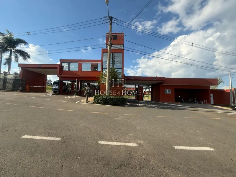 Terreno à Venda no condomínio Quintas da Terracota em Indaiatuba/SP com 1298 metros.