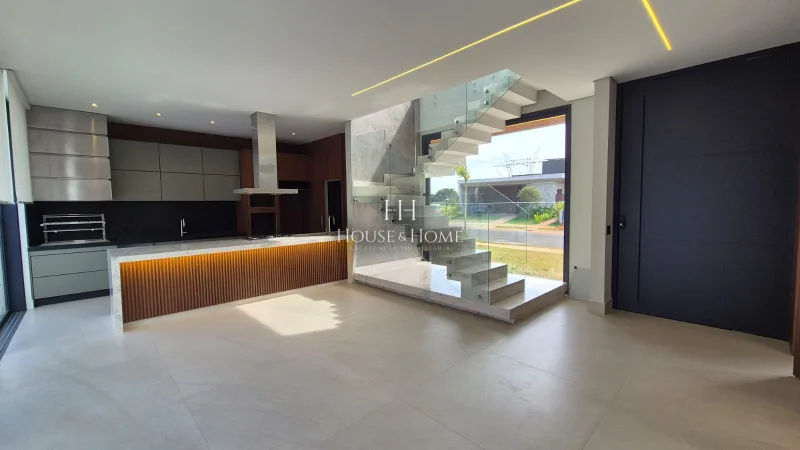 Casa à venda com 3 suites 230m² Cond. Sapezal em Indaaituba/SP