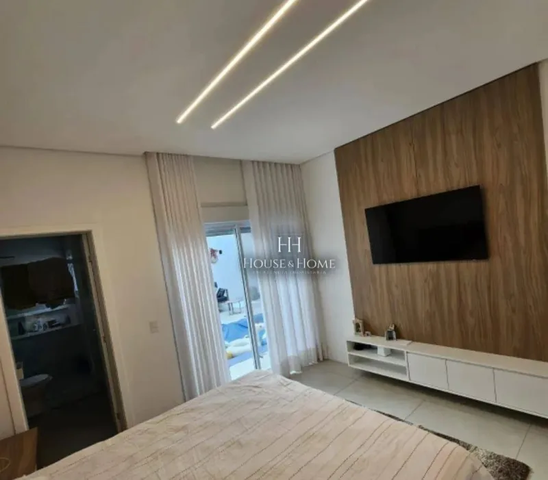 Casa Térrea - 4 quartos / suites - Condominio Maria José - Esplanada