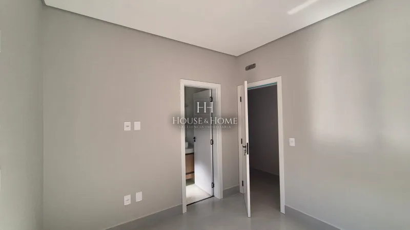 Casa Térrea Nova  com 3 suites 200m² Cond. Evidencias em Indaiatuba/SP