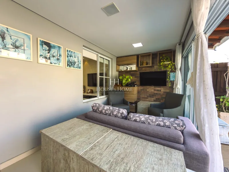 Casa Sobrado à venda 3 quartos / 1 suite com Piscina - Cond. Casa Bela em Indaiatuba/SP