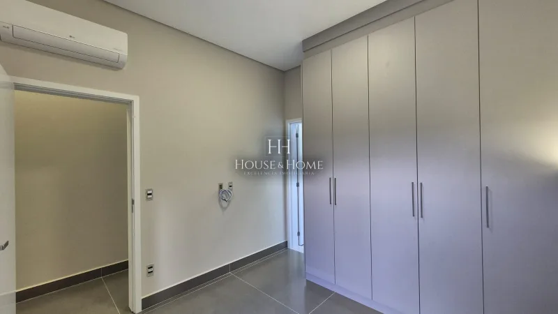 Casa Térrea - 3 suites - Escritório - Cond. Dona Maria José - Indaiatuba SP