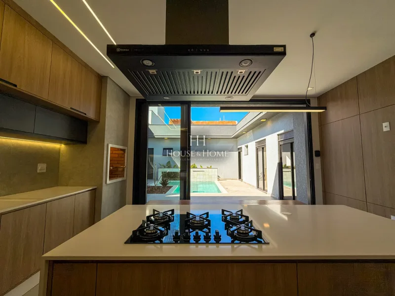 Casa à venda 3 suites - Piscina - cond. Dona Maria Candida em Indaiatuba/SP