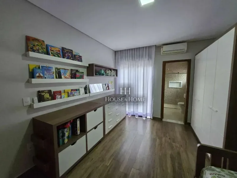 Casa à Venda 3 quartos sendo 3 suítes Jardins Di Roma