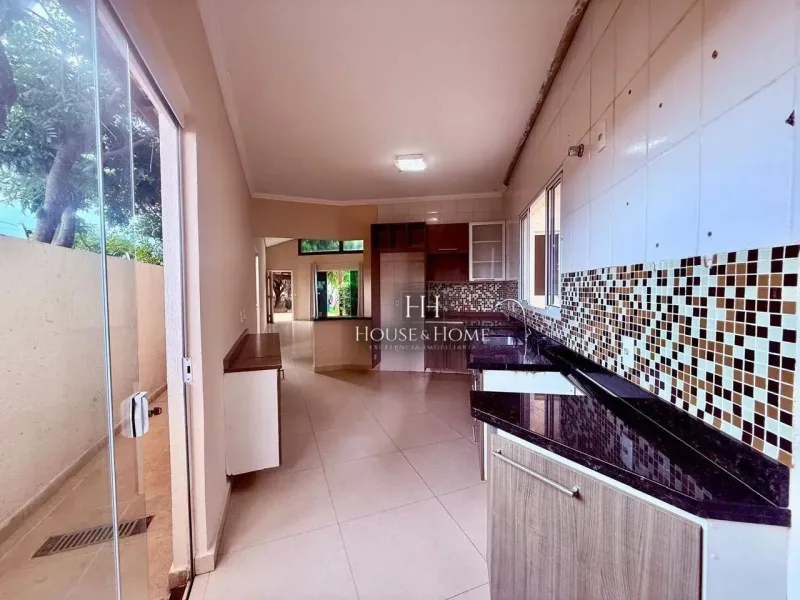 Casa Térrea à Venda 2 quartos sendo 1 suíte – Condomínio Villaggio di Itaici, bairro Itaic