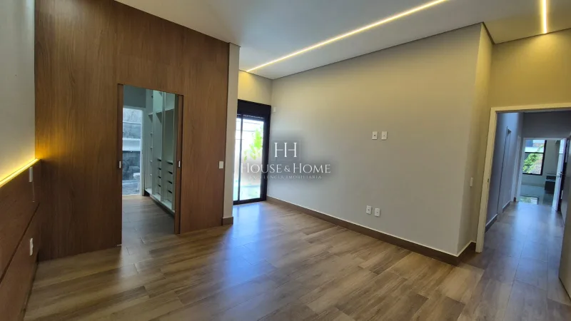 Casa à venda - 3 suites 198m² - Cond. Dona Maria Candida - Indaiatuba SP