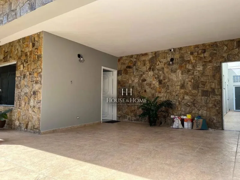 Casa á Venda Comercial no bairro Jd. Pau Preto em Indaiatuba/SP. Bairro aberto próximo do 