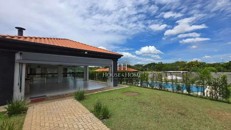 Casa á Venda Villa Rica 3 quartos sendo 1 com suíte, Piscina