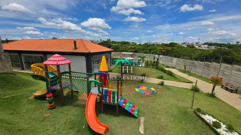 Casa á Venda Villa Rica 3 quartos sendo 1 com suíte, Piscina