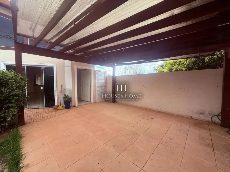 Casa Térrea à Venda 2 quartos sendo 1 suíte – Condomínio Villaggio di Itaici, bairro Itaic