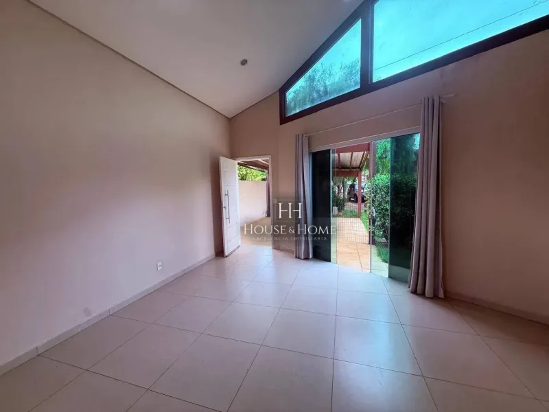 Casa Térrea à Venda 2 quartos sendo 1 suíte – Condomínio Villaggio di Itaici, bairro Itaic