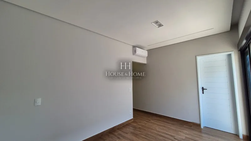 Casa Sobrado à venda com 4 suites - 324m² - Condominio Sapezal - Indaiatuba - SP