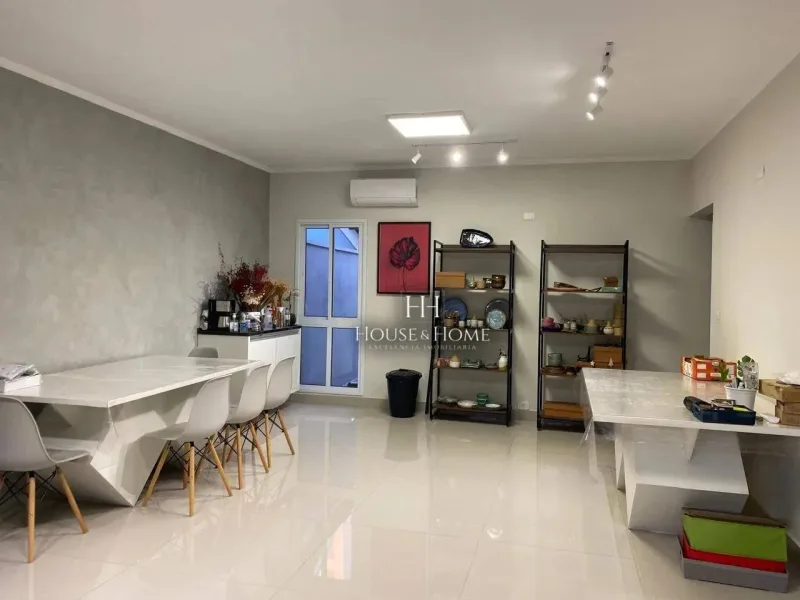 Casa á Venda Comercial no bairro Jd. Pau Preto em Indaiatuba/SP. Bairro aberto próximo do 
