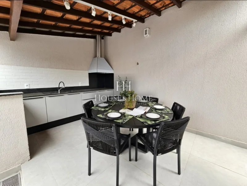 Casa à venda com 3 suites - Condominio Vila Romana em Indaiatuba/SP