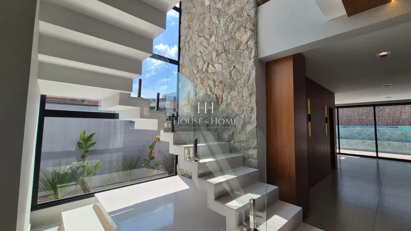 Casa Sobrado à venda com 4 suites - 324m² - Condominio Sapezal - Indaiatuba - SP
