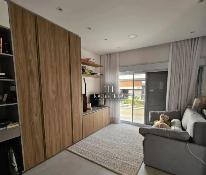Casa Térrea - 4 quartos / suites - Condominio Maria José - Esplanada