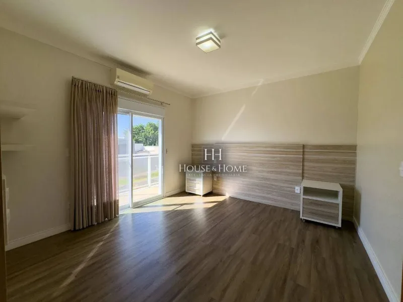 Casa com 3 dormitórios à venda, 295 m² por R$ 2.190.000,00 - Jardim Residencial Dona Lucil