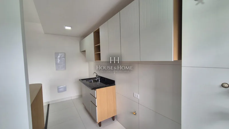 Apartamento Venda 57m² - 2 suites - lavabo 2 vagas cobertas - Jardim Santa Cruz - Indaiatu