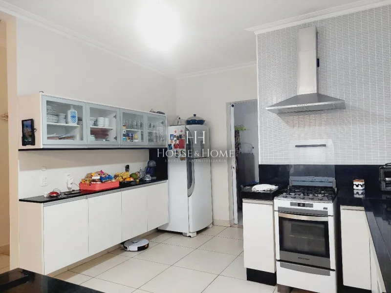 Casa Sobrado à venda com 3 quartos, 1 suite 265m²- Cond. Terra Magna- Indaiatuba/SP