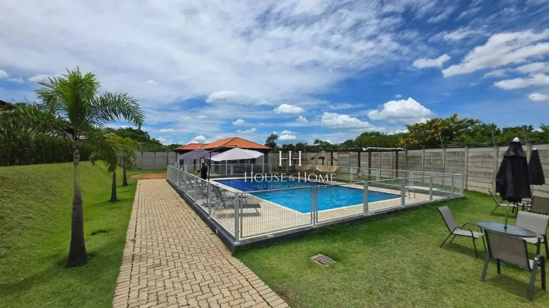 Casa á Venda Villa Rica 3 quartos sendo 1 com suíte, Piscina