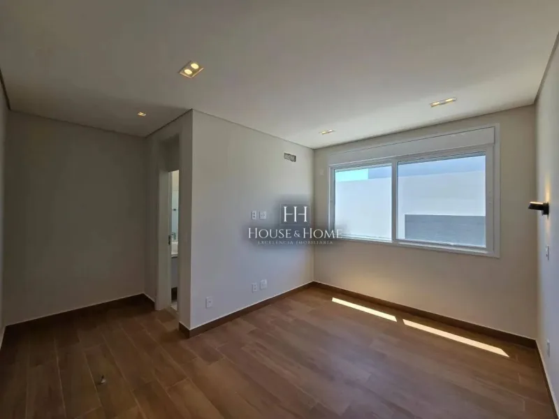 Casa com 4 dormitórios à venda, 420 m² por R$ 5.900.000,00 - Condomínio Villa Dos Pinheiro
