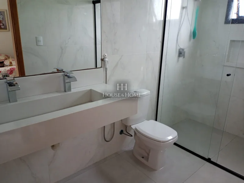 Casa à venda com 3 suites cond. Viena em Indaiatuba/SP