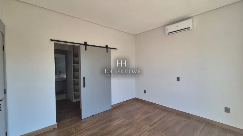 Casa (Sobrado) - 4 suites - 296m² - Cond. Dona Maria Candida - Indaiatuba - SP