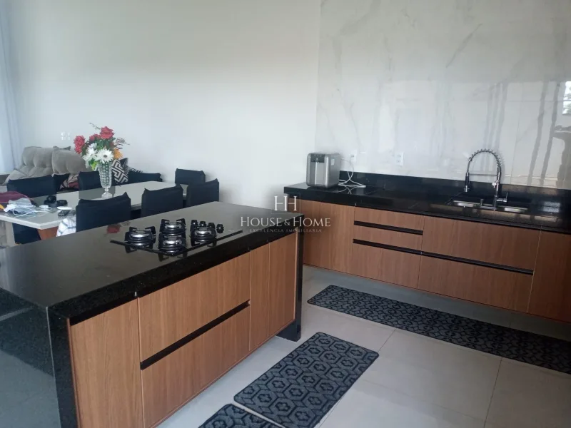 Casa à venda com 3 suites cond. Viena em Indaiatuba/SP